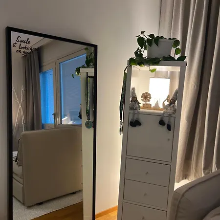 Cozy Private With Balcony In A Shared بيت ضيافة *